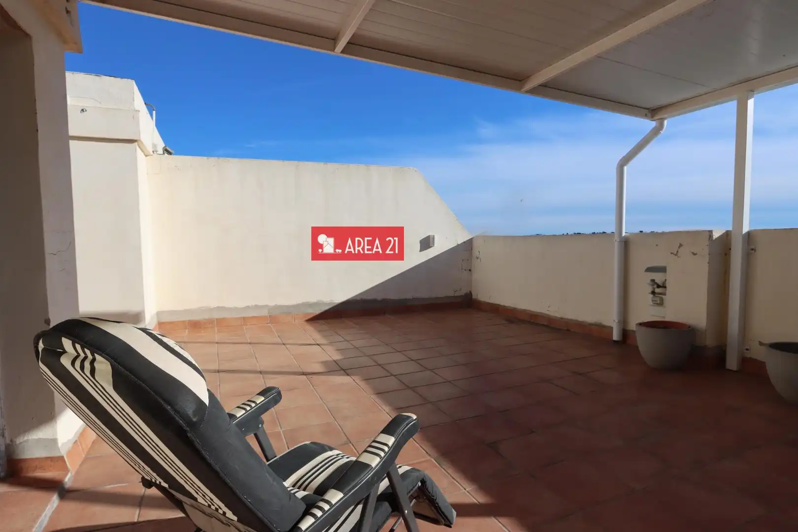 Terraza de Ático en venta en La Pobla de Vallbona con Aire acondicionado, Calefacción y Terraza