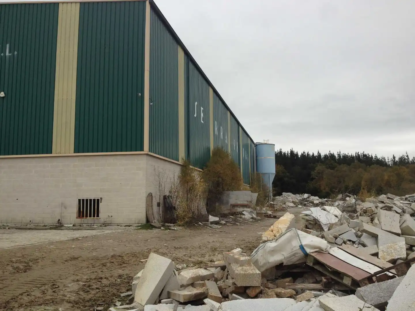 Vista exterior de Terreny industrial en venda en Begonte