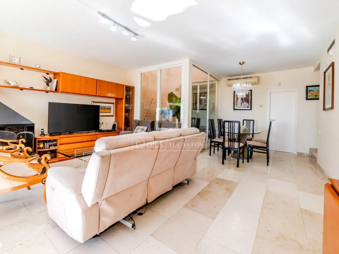 Villa mit Pool zum Verkauf in Vallpineda - Santa Bárbara, imagen 8