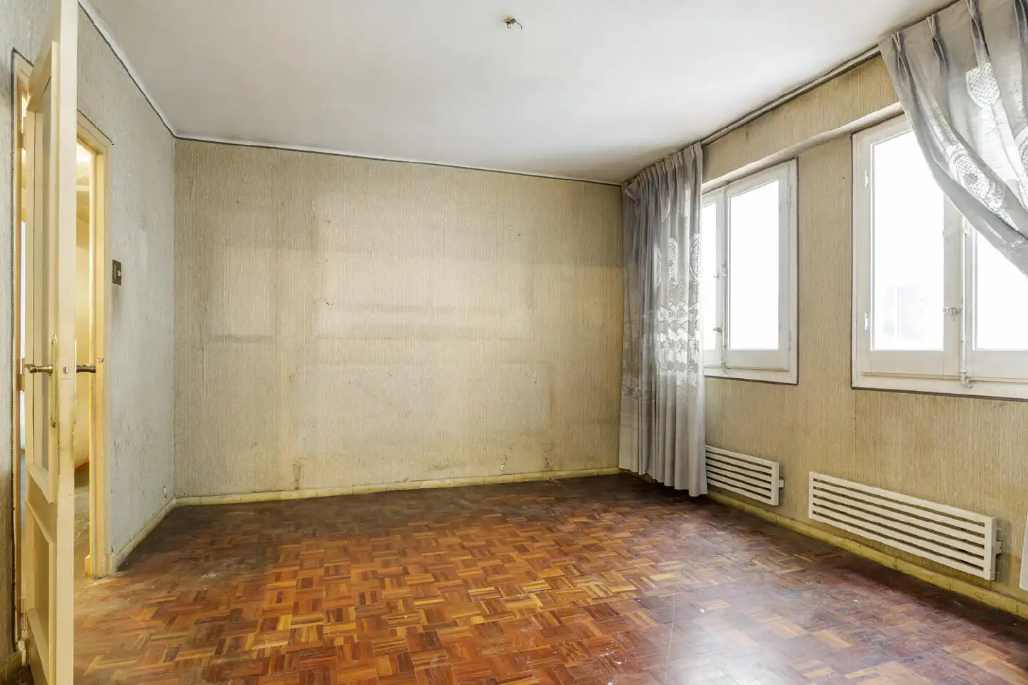 Bedroom of Flat for sale in Zaragoza