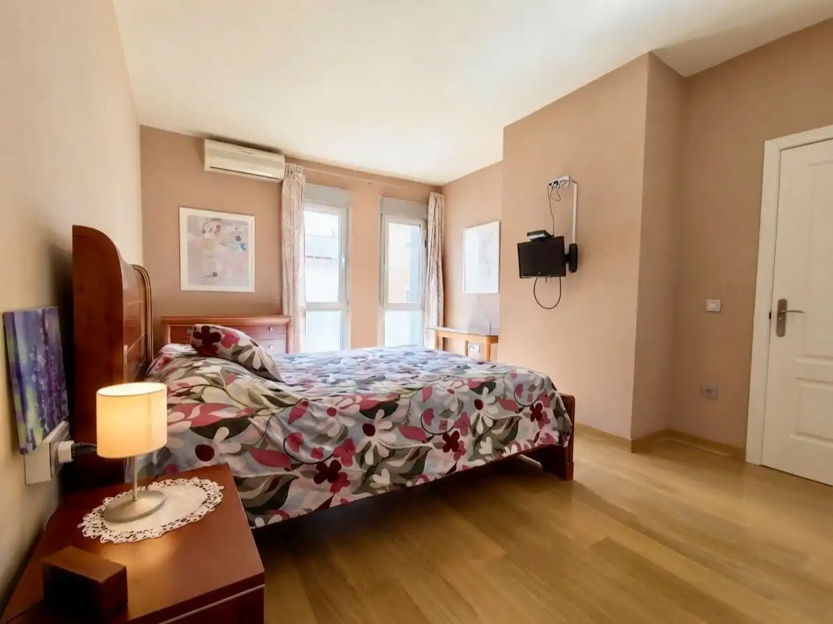 Habitación de Piso en venta en Mairena del Aljarafe con Aire acondicionado