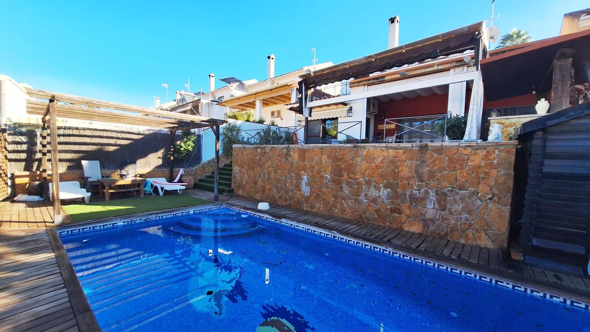 Swimming pool of House or chalet for sale in  Córdoba Capital  with Air Conditioner, Heating and Private garden