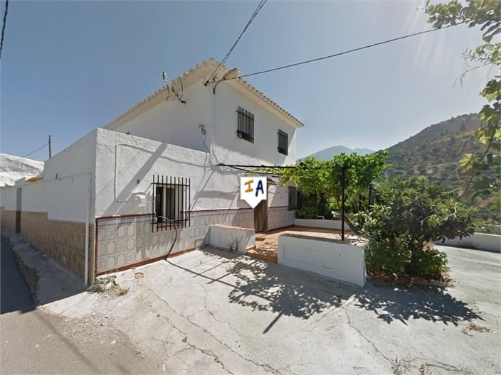 Exterior view of Single-family semi-detached for sale in Alcaucín  with Terrace and Storage room