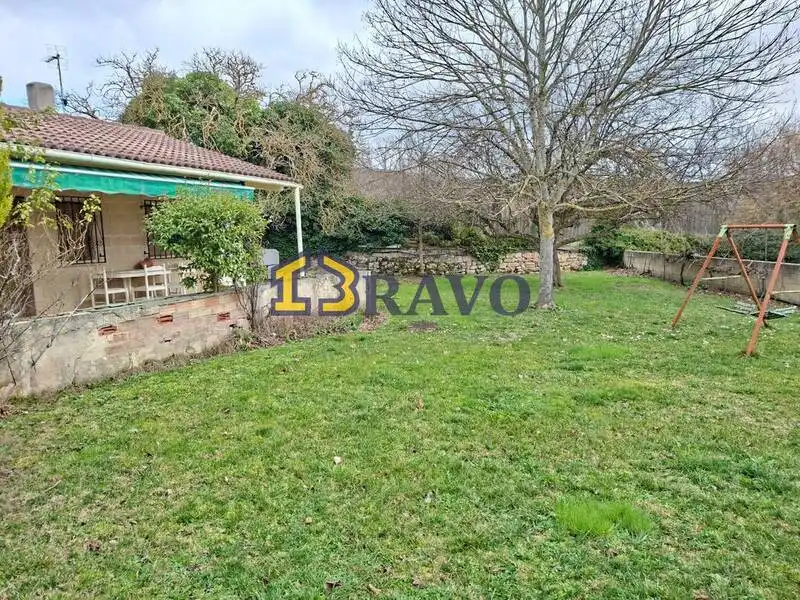 Piso en venta en Villarcayo de Merindad de Castilla la Vieja con Calefacción y Amueblado
