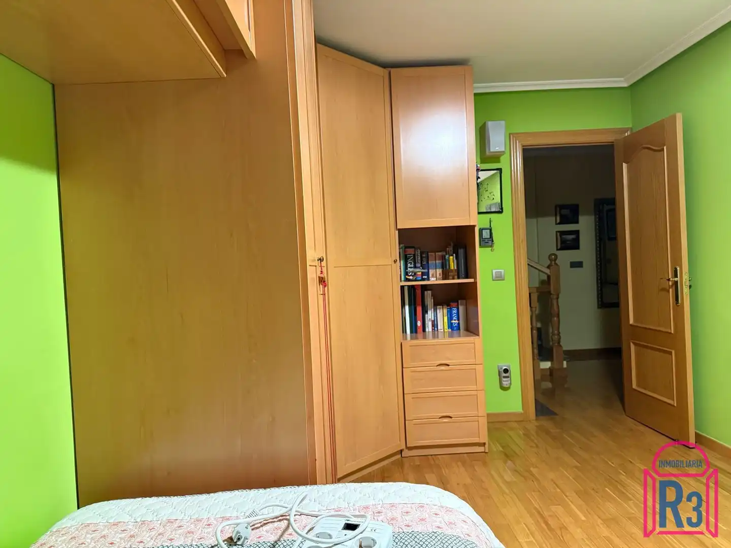 Habitación de Casa adosada en venta en San Andrés del Rabanedo con Calefacción y Amueblado