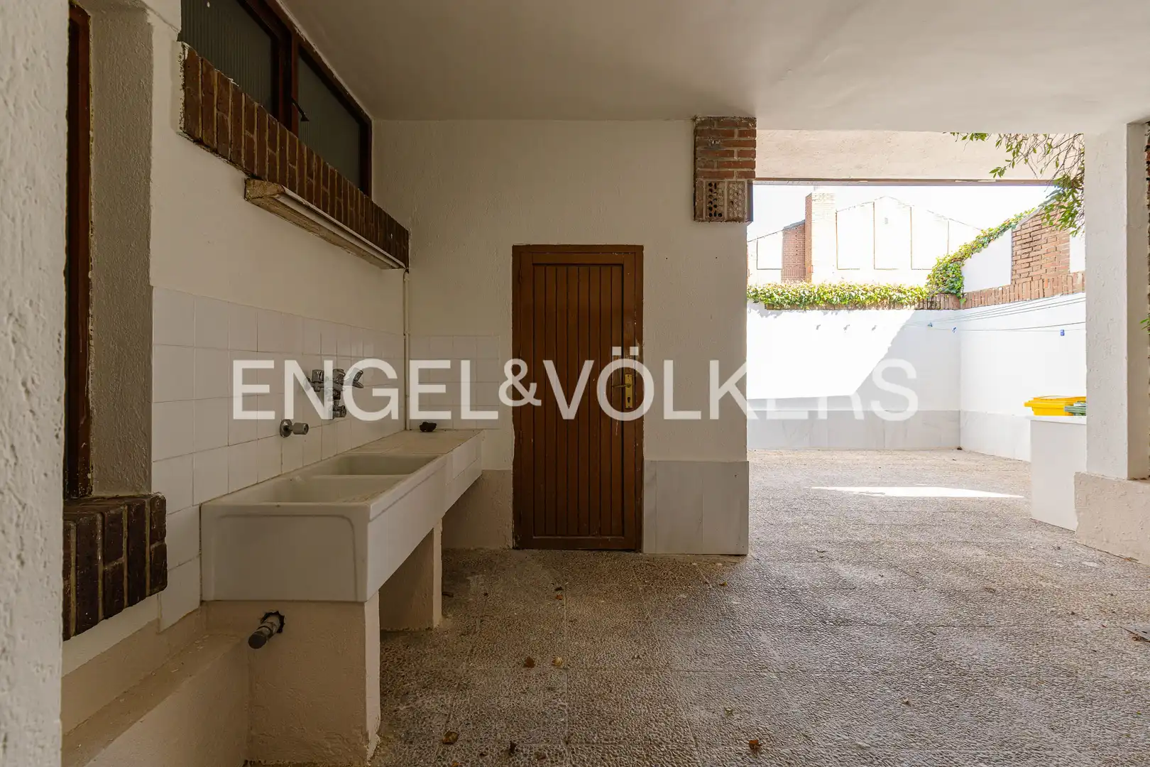 Terrassa de Casa adosada de lloguer en Boadilla del Monte amb Calefacció, Jardí privat i Parquet
