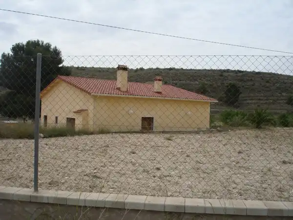 Villa avec jardin à vendre à Monóvar  / Monòver