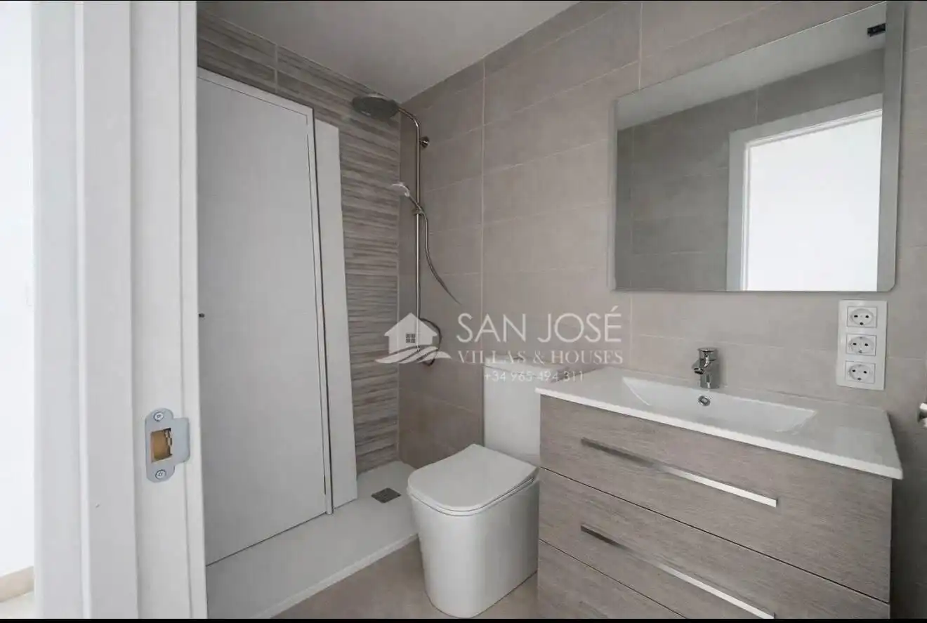 Bany de Casa o xalet en venda en El Pinós / Pinoso