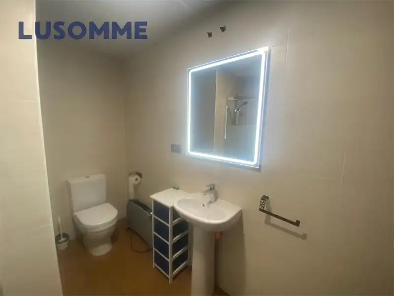 Baño de Planta baja en venta en Valencia con Aire acondicionado y Horno