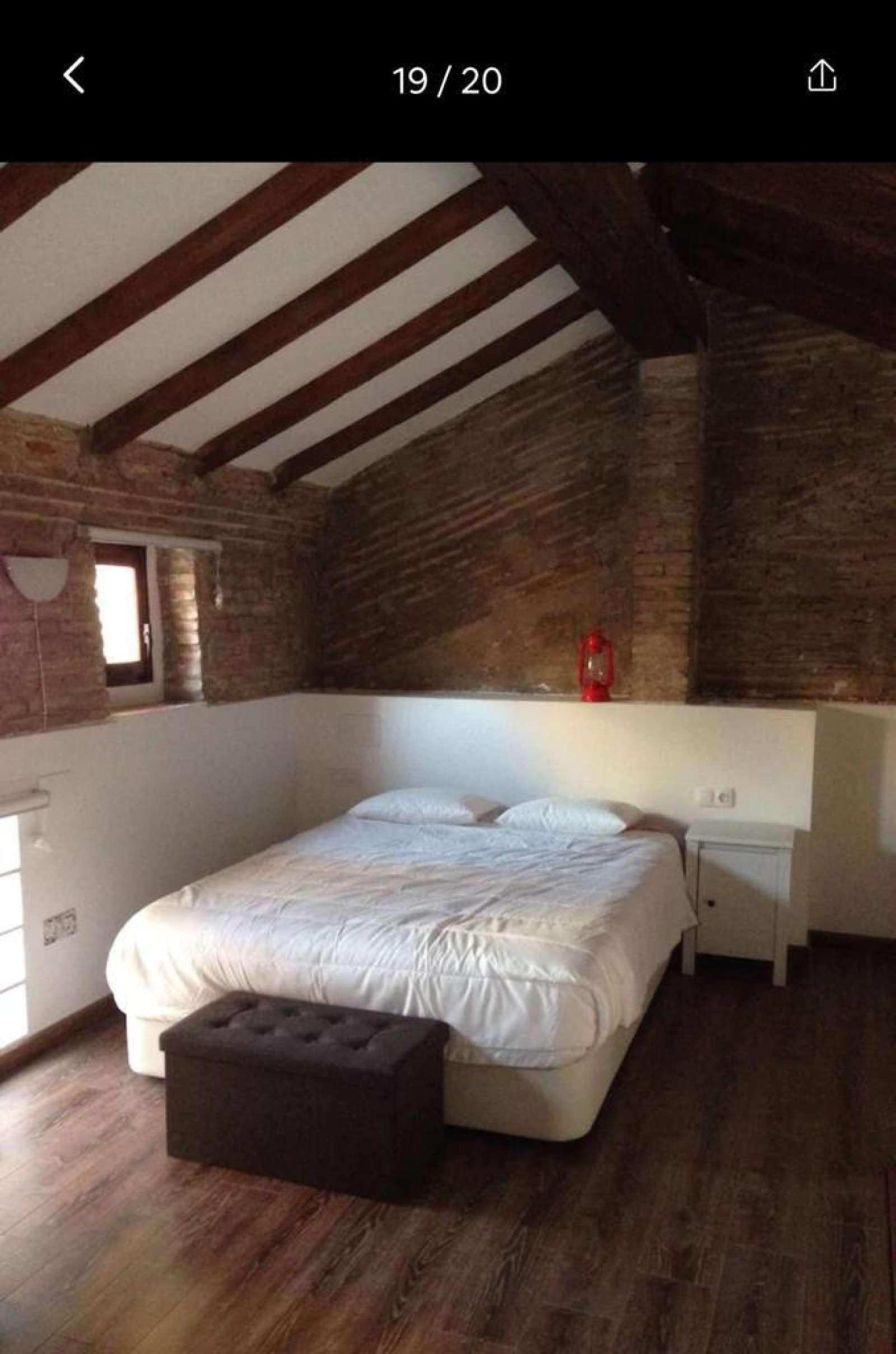 Bedroom of Apartment to share in  Valencia Capital  with Air Conditioner and Terrace