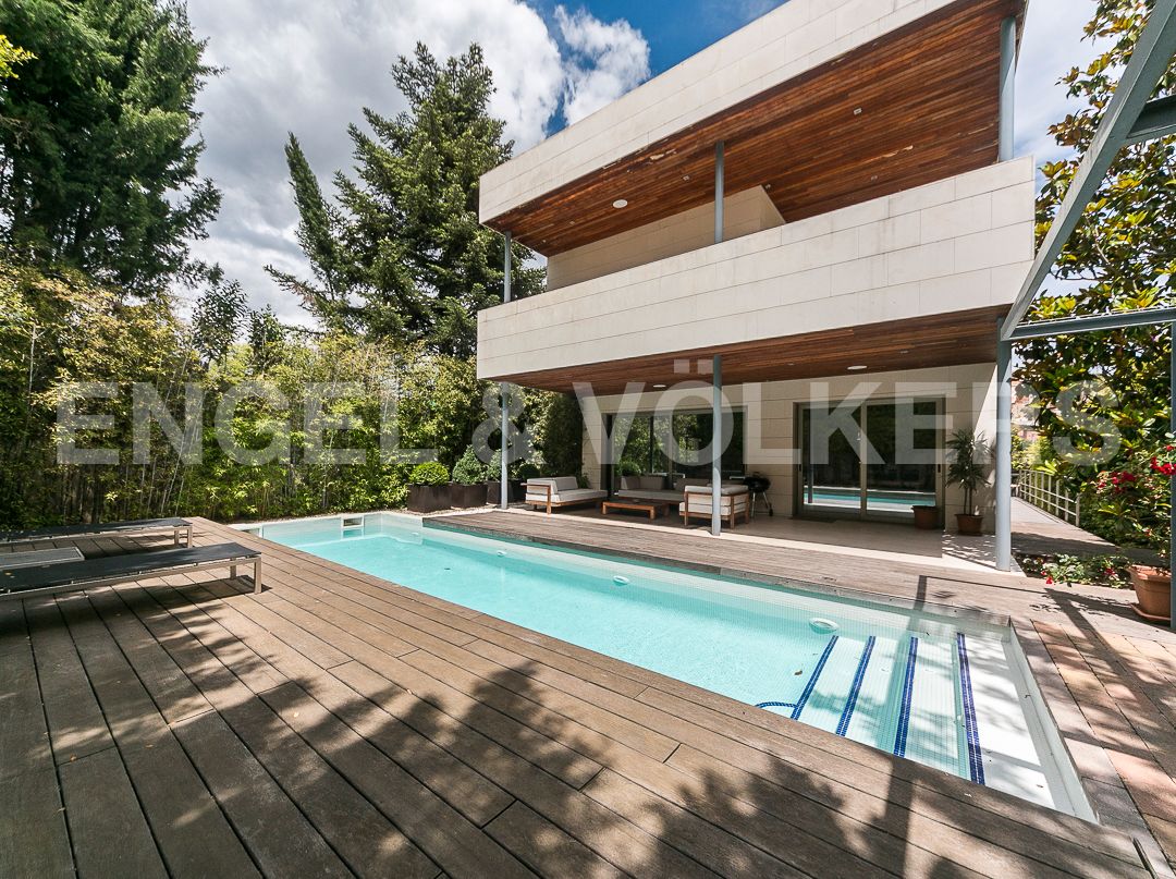 Swimming pool of House or chalet to rent in Sant Cugat del Vallès  with Air Conditioner, Heating and Private garden