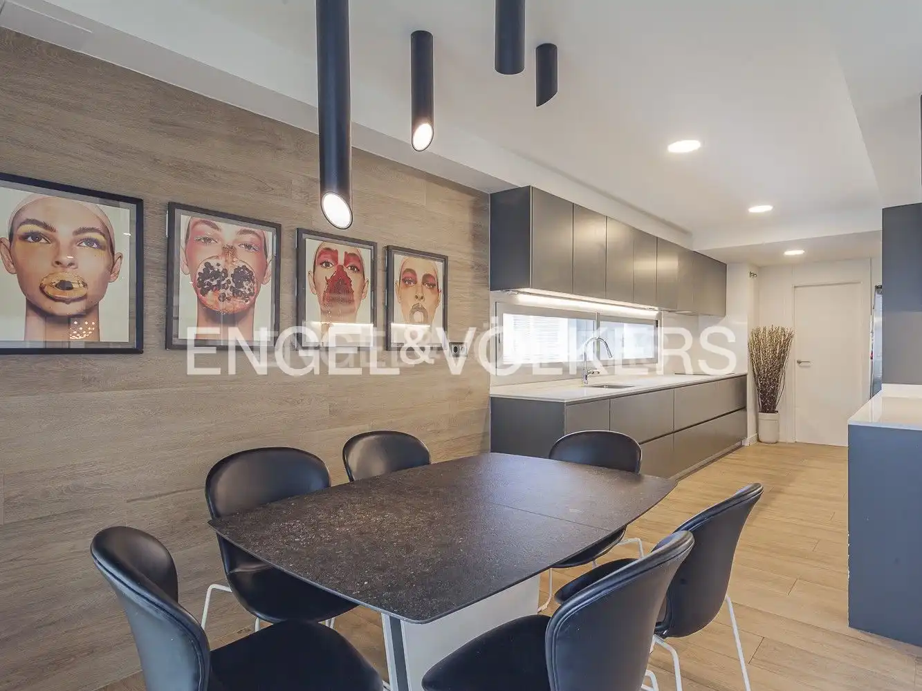 Dining room of Attic for sale in Sant Cugat del Vallès  with Air Conditioner, Heating and Private garden