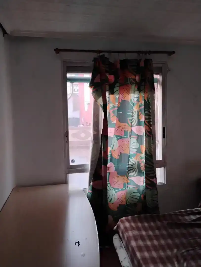 Schlafzimmer von Wohnung zur Miete in  Valencia Capital mit Klimaanlage und Balkon