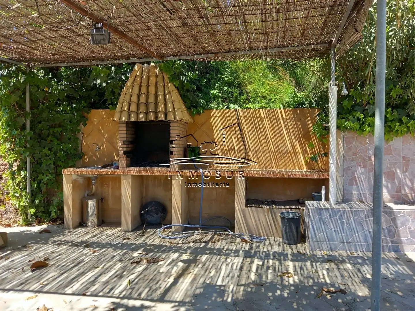 Casa amb piscina en venda a Rute, imagen 2