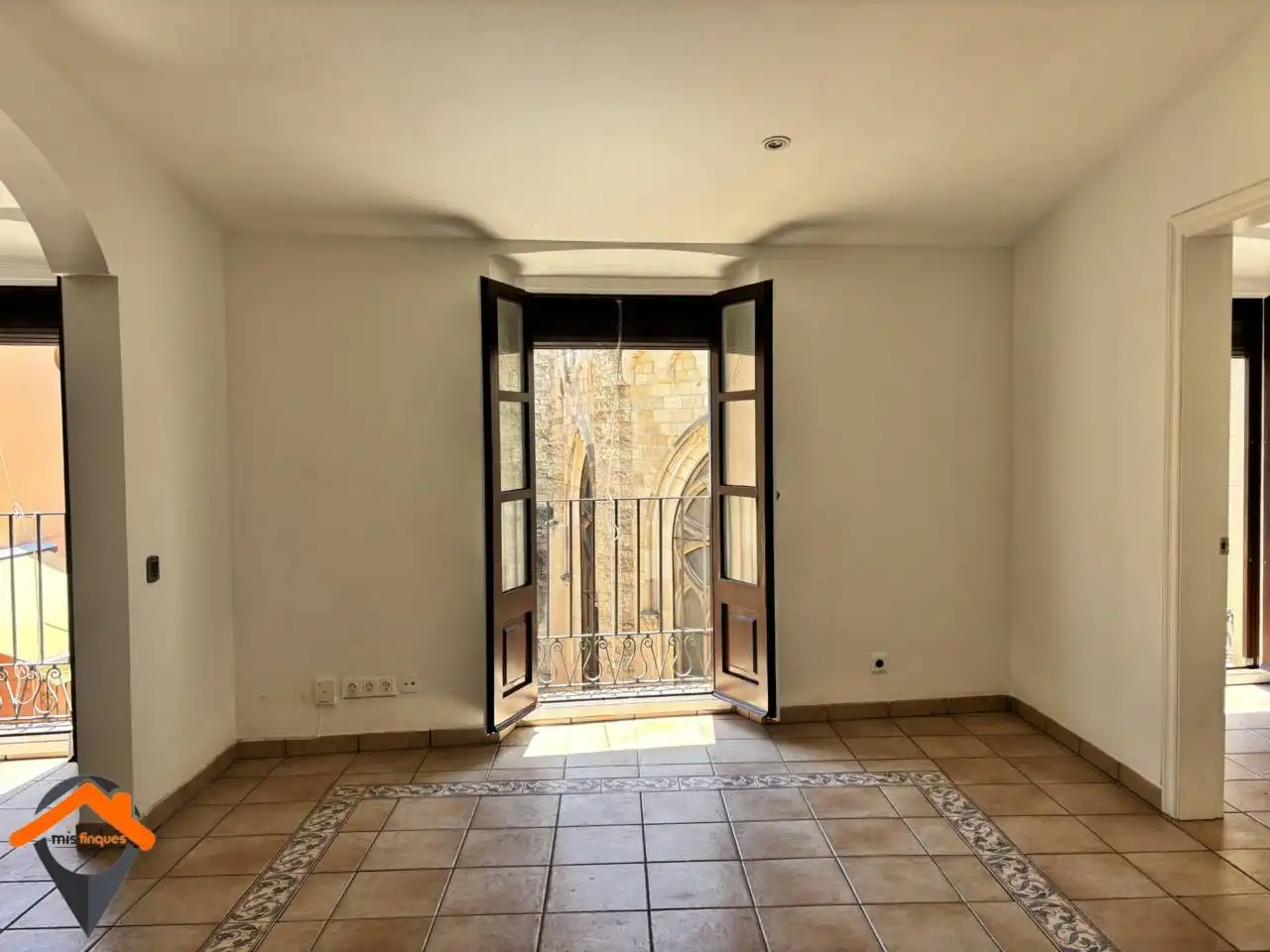 Piso en venta en Sabadell con Balcón