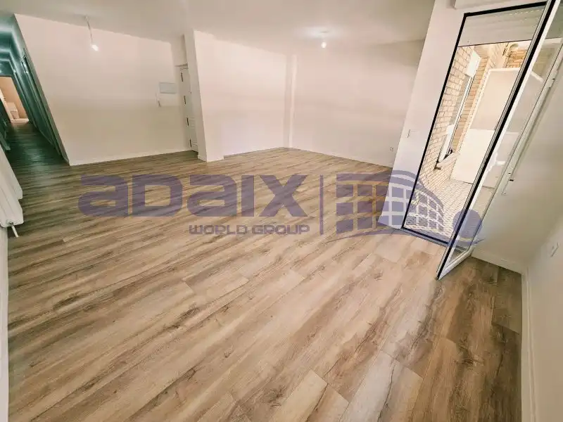 Flat with lift for sale in Paseo de San Gregorio, imagen 3