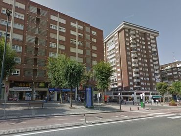 Business premises for sale in AVDA LEHENDAKARI AGUIRRE 131
