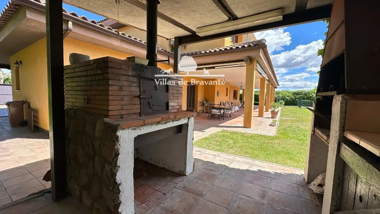 Houses for sale in Villanueva de la Cañada  with Air Conditioner, Heating and Parquet flooring