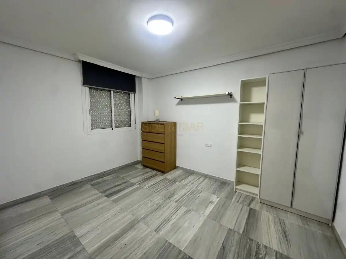 Schlafzimmer von Wohnungen zur Miete in Torremolinos mit Klimaanlage und Terrasse