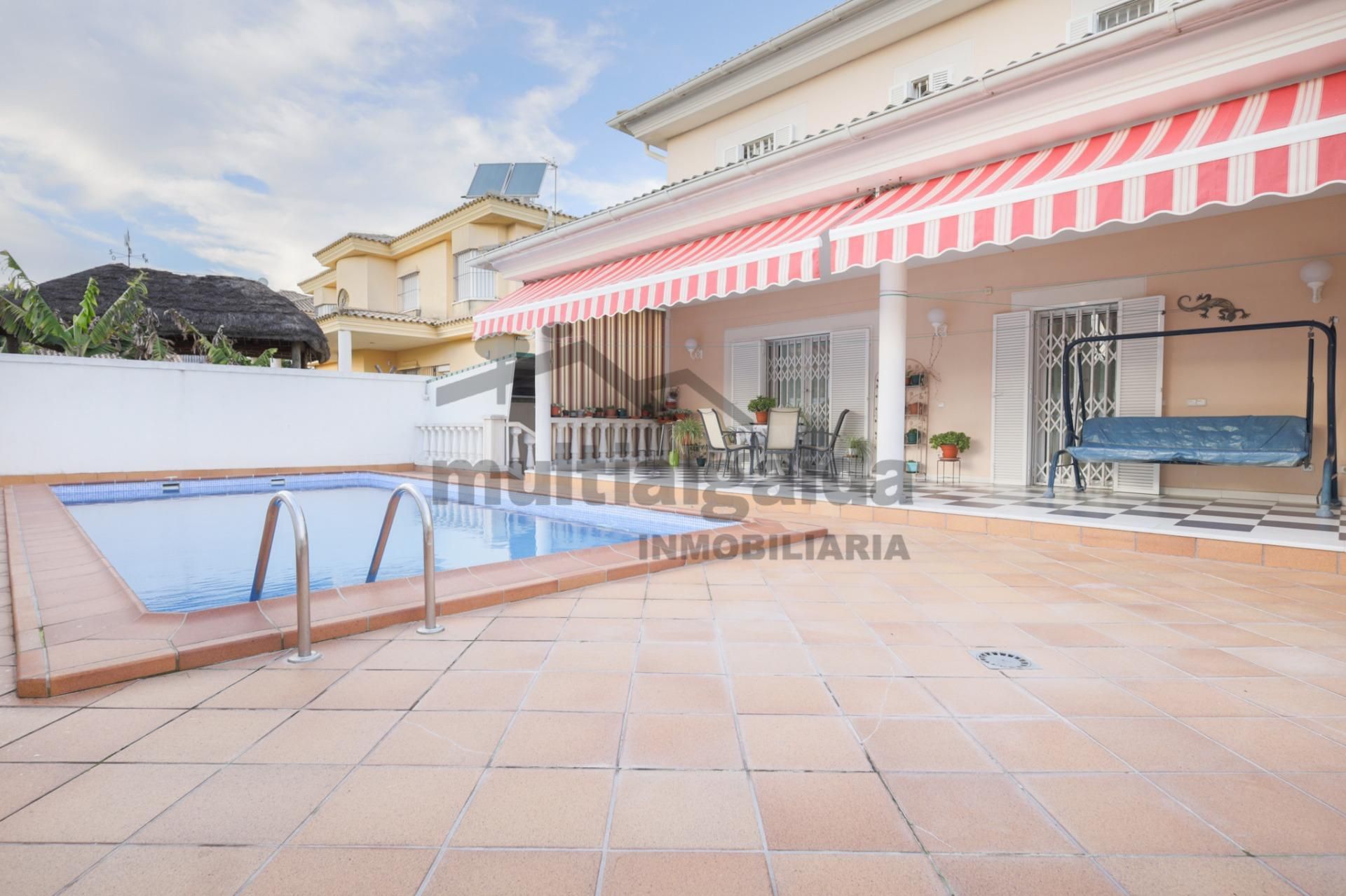 Exterior view of House or chalet for sale in Jerez de la Frontera  with Air Conditioner, Private garden and Terrace