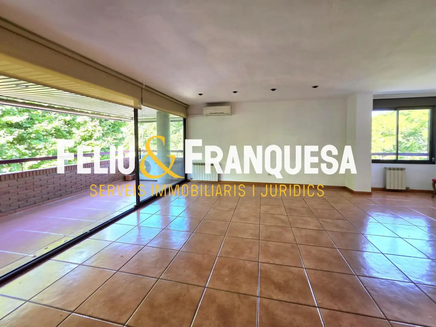 Ático en venta en Sant Cugat del Vallès con Calefacción, Jardín privado y Terraza