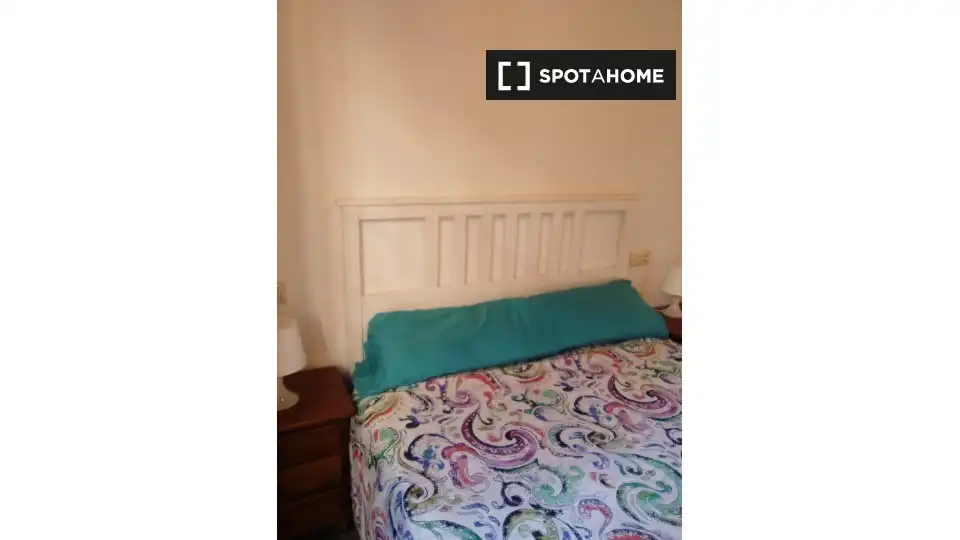 Bedroom of Flat for share in  Palma de Mallorca  with Air Conditioner, Heating and Furnished