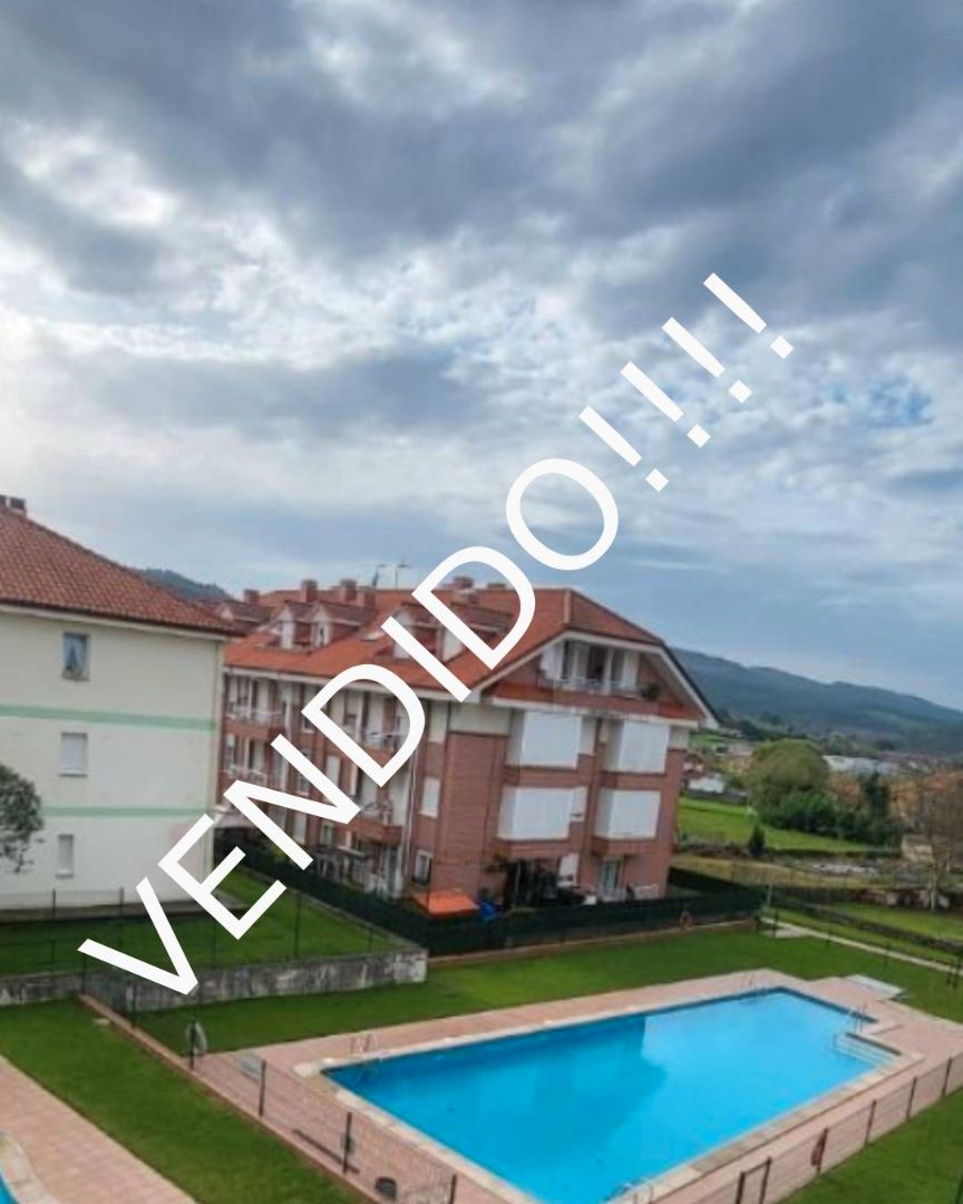 Exterior view of Flat for sale in Meruelo  with Heating, Terrace and Balcony