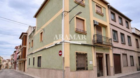 Casa esquinera con terraza privada