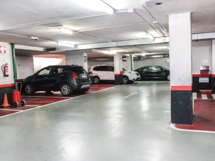 Apartament amb jardí de lloguer a C. de Dulce Chacón 19, imagen 13