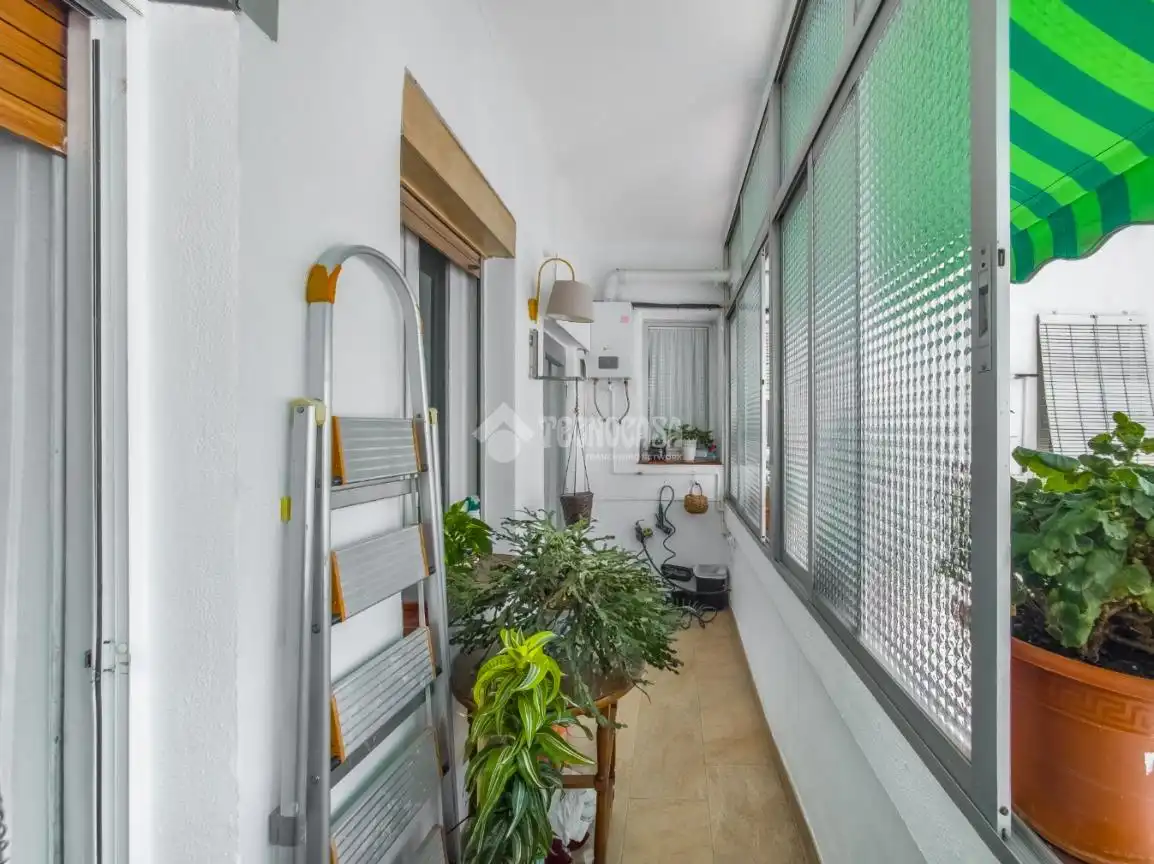 Wohnung zum Verkauf in Madrid mit Klimaanlage, Heizung und Terrasse