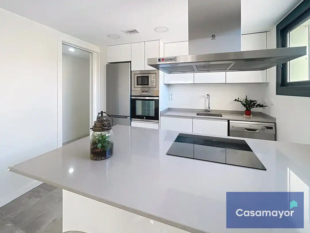Cocina de Piso de alquiler en Alicante / Alacant con Aire acondicionado, Calefacción y Trastero