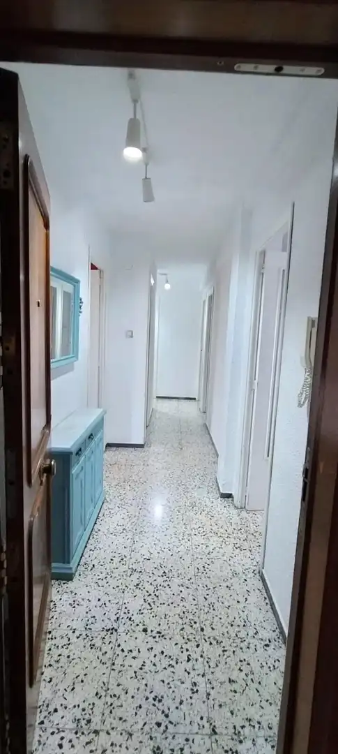Piso en venta en Alicante / Alacant con Terraza y Balcón