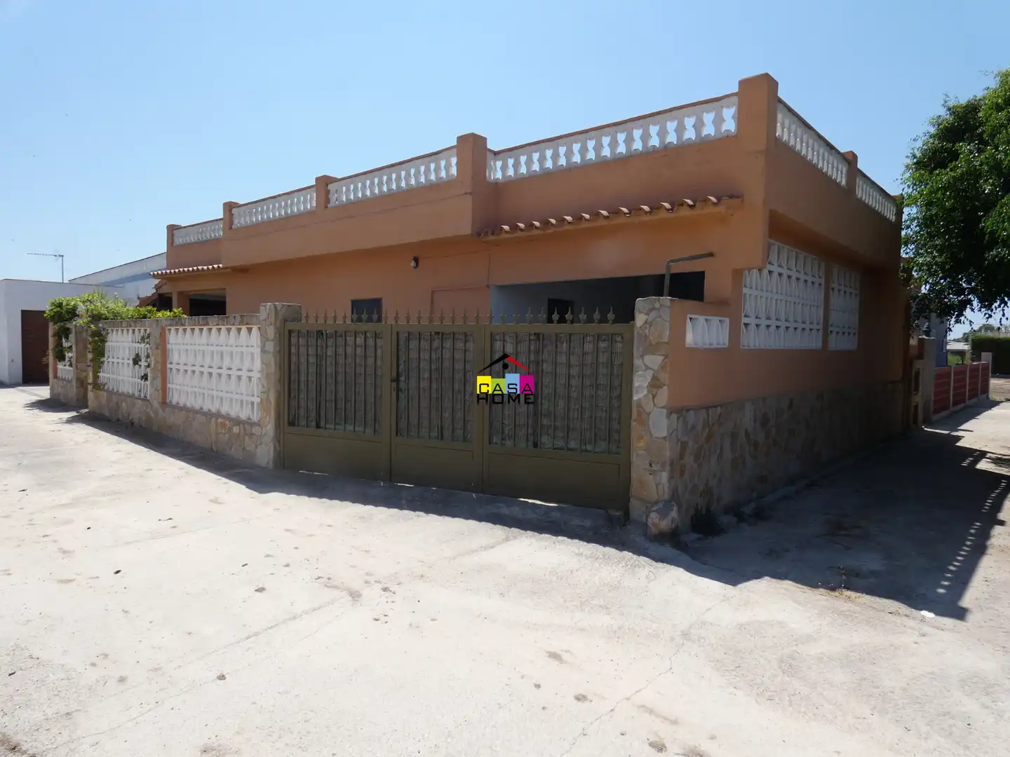 Vista exterior de Casa o chalet en venta en Almazora / Almassora con Jardín privado, Terraza y Trastero