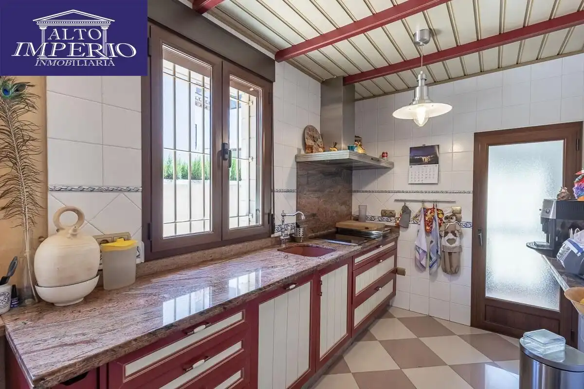 Kitchen of Houses for sale in Granada  with Air Conditioner, Heating and Private garden