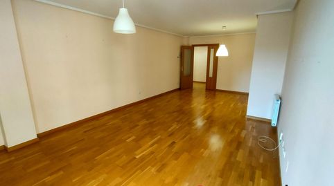 Foto 4 de Piso de alquiler en Calle Luis Quintanilla Isasi, Alisal - San Román, Santander