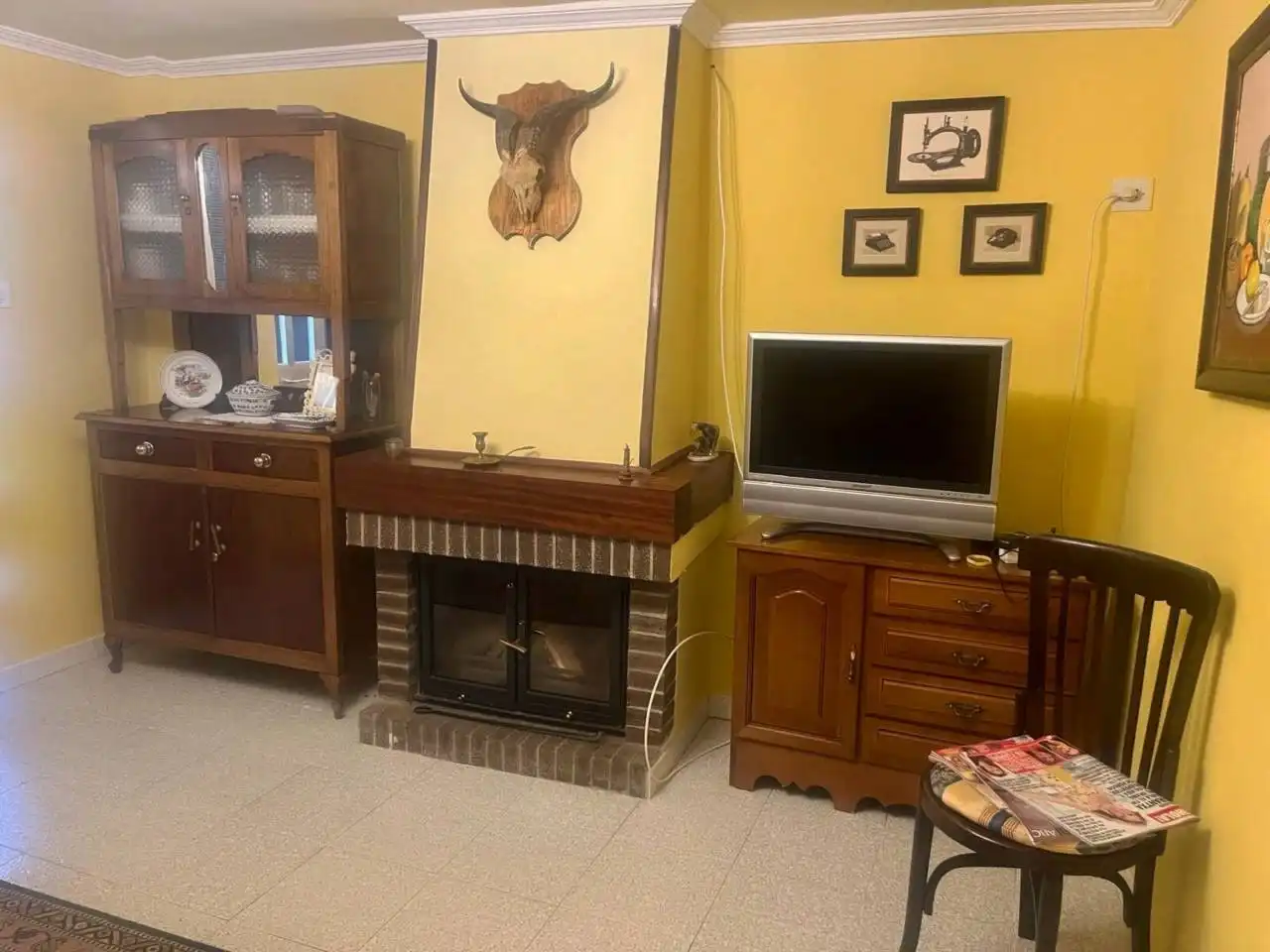 Sala d'estar de Casa o xalet en venda en Valdepiélago amb Calefacció i Jardí privat