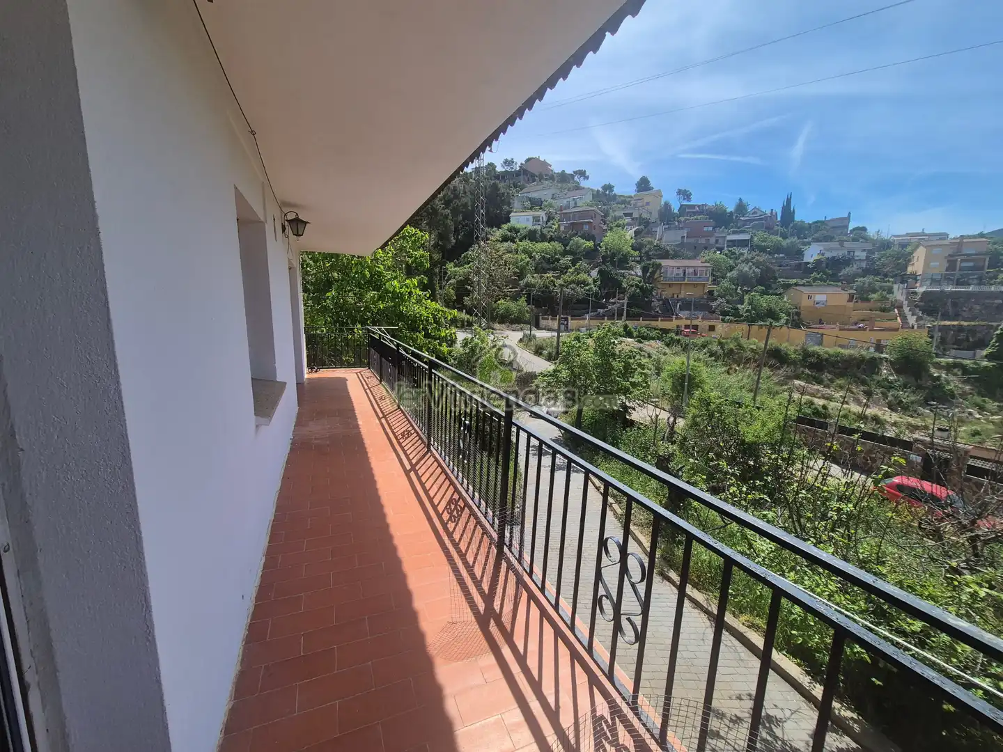 Vista exterior de Casa o chalet en venta en Vallirana con Jardín privado, Parquet y Terraza