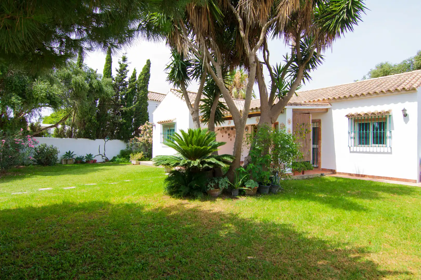 Garden of Country homes for sale in Barbate  with Air Conditioner, Heating and Private garden
