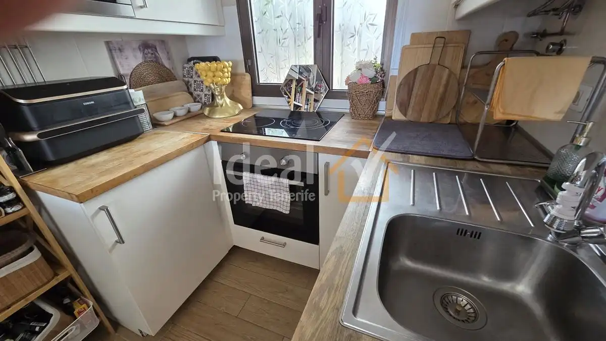 Cocina de Casa adosada en venta en Santiago del Teide con Terraza, Amueblado y Piscina comunitaria