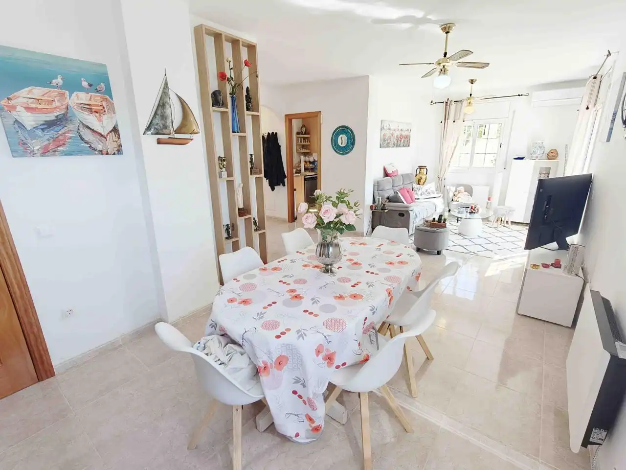 Menjador de Casa o xalet en venda en Lloret de Mar amb Aire condicionat, Jardí privat i Terrassa