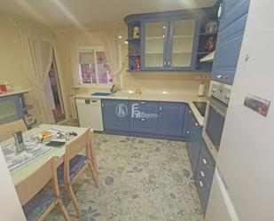 Kitchen of Flat for sale in  Lleida Capital  with Heating, Parquet flooring and Terrace