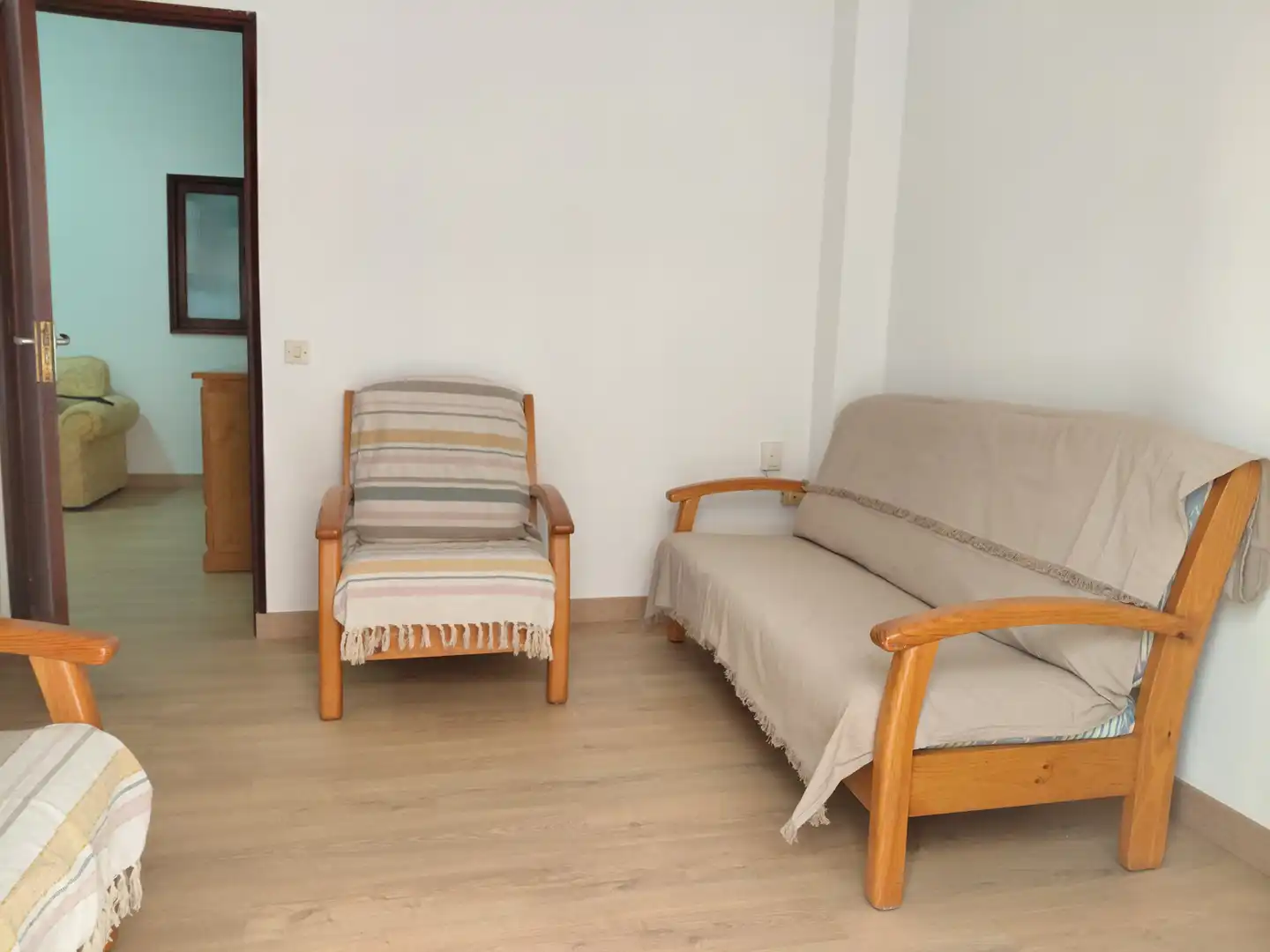 Sala de estar de Piso de alquiler en Las Palmas de Gran Canaria con Parquet, Amueblado y Lavadora