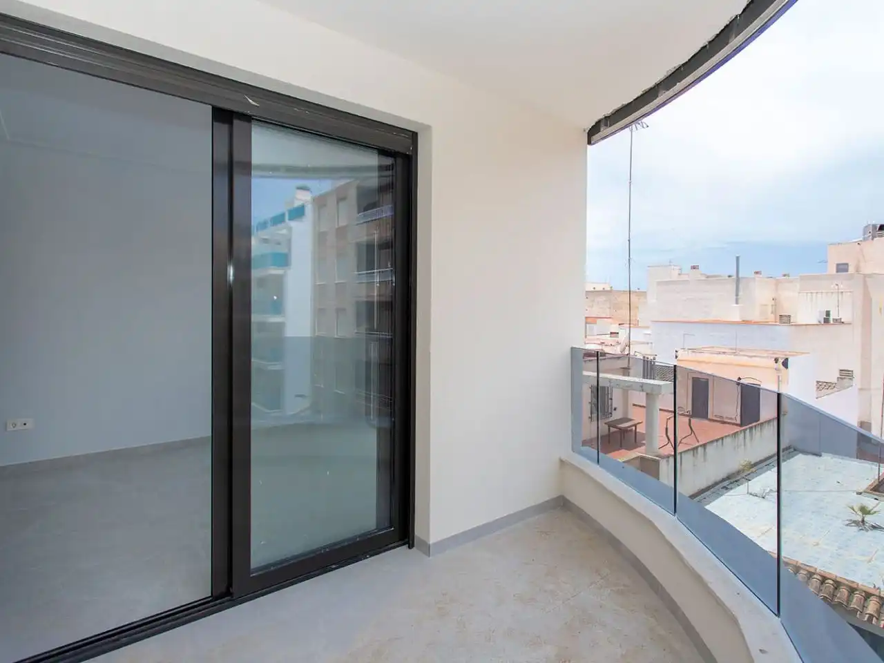 Piso con piscina en venta en Ramón gallud 164, imagen 17
