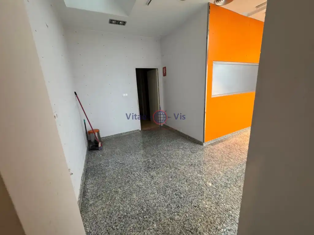 Local comercial de lloguer a Calle Corredera, imagen 4