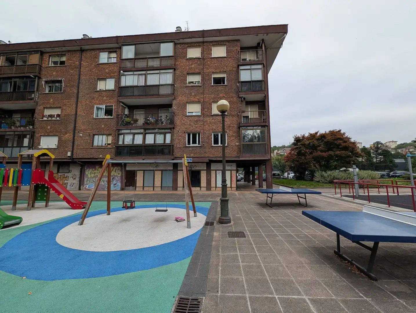 Vista exterior de Piso en venta en Lasarte-Oria con Calefacción