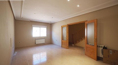 OPORTUNIDAD ÚNICA! Casa adosada en Tomelloso. NO HIPOTECABLE  Calle La Paz. Ahora por sólo 99.000