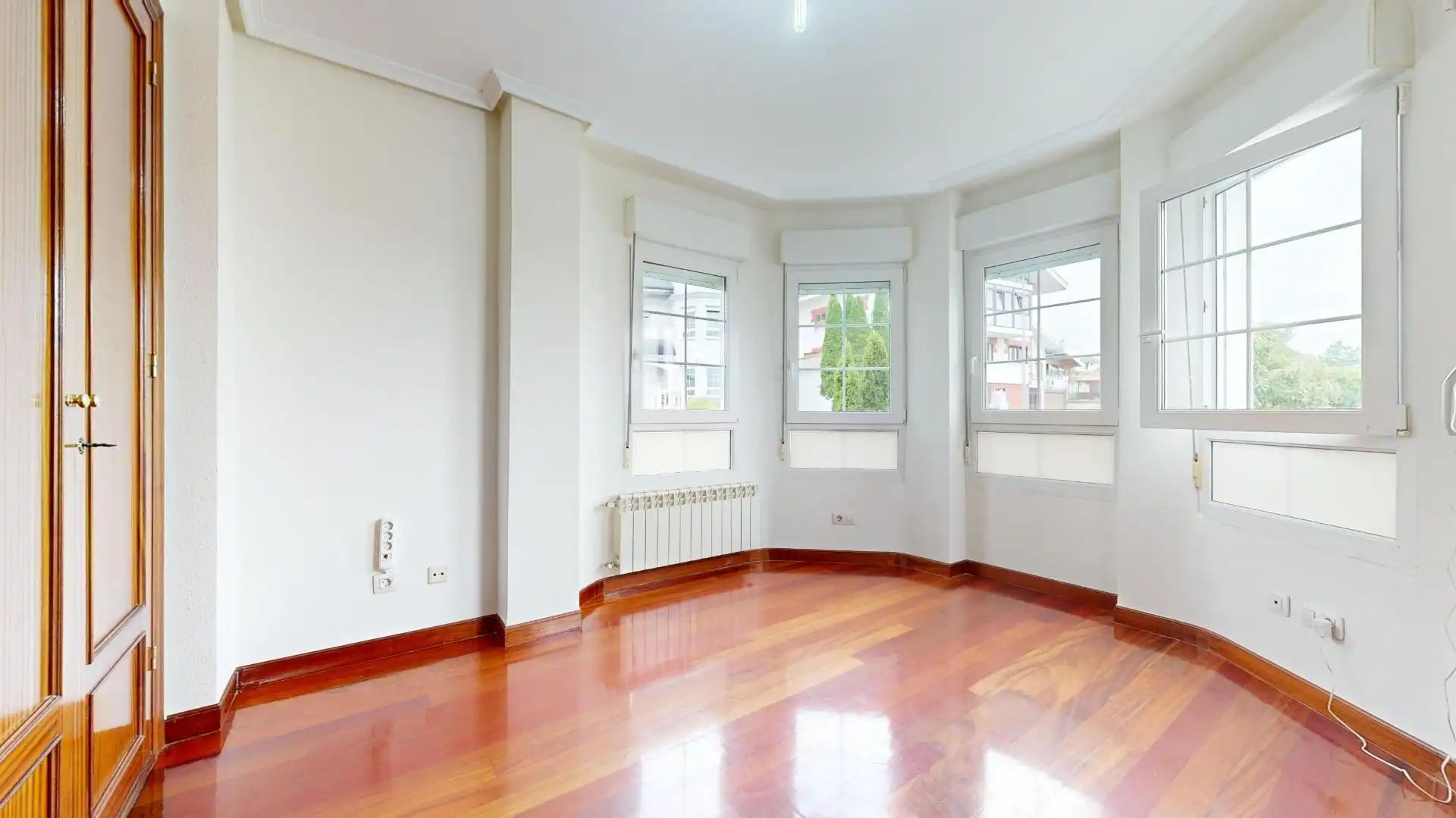 Habitación de Casa adosada en venta en Bárcena de Cicero con Calefacción, Jardín privado y Terraza