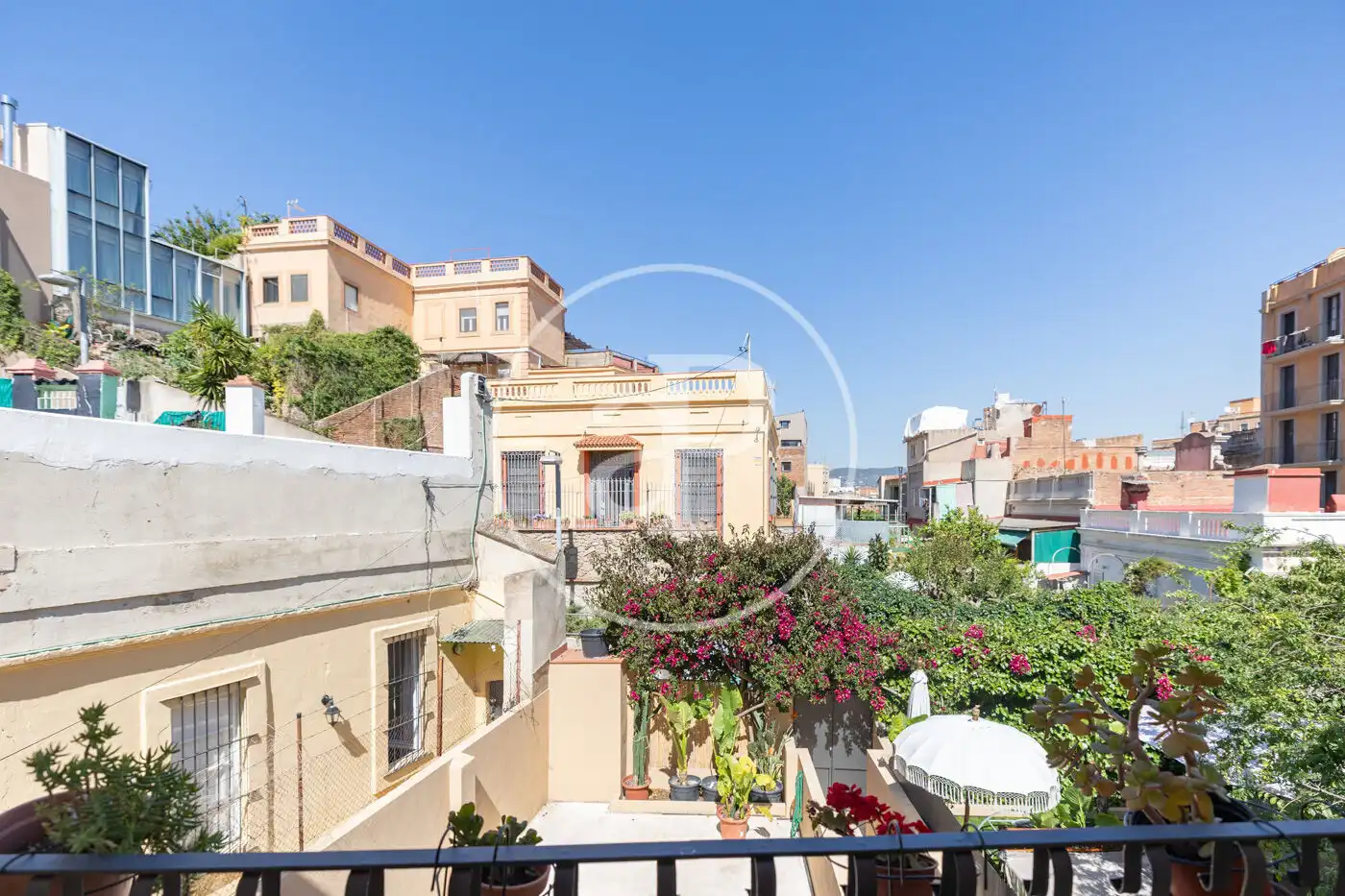 Terrasse von Wohnung zum Verkauf in Barcelona mit Klimaanlage, Heizung und Privatgarten