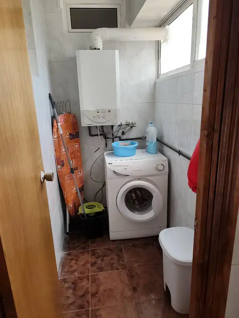 Badezimmer von Wohnung zur Miete in Hospital