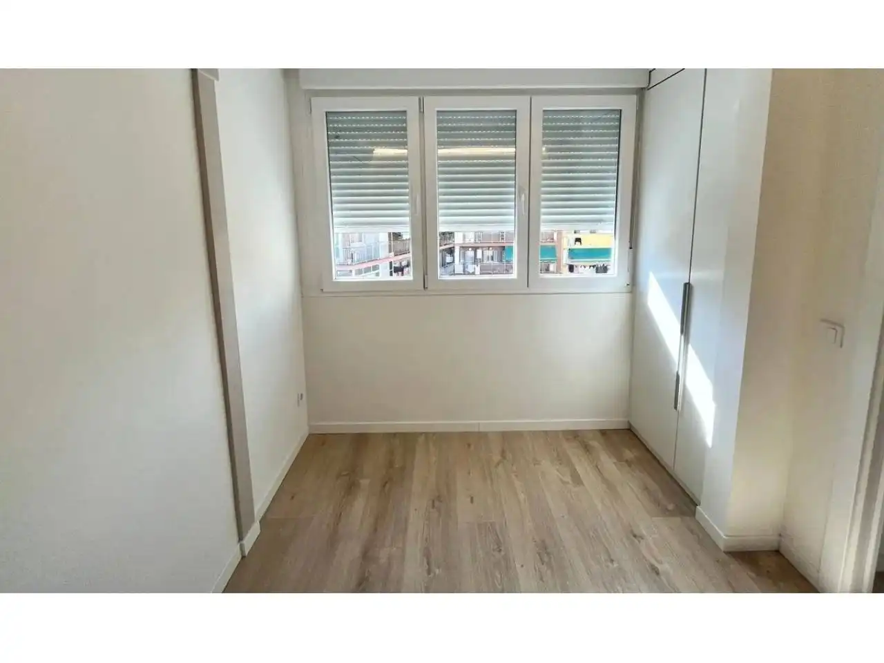 Schlafzimmer von Wohnung zum Verkauf in Sant Joan Despí mit Klimaanlage, Heizung und Parkett